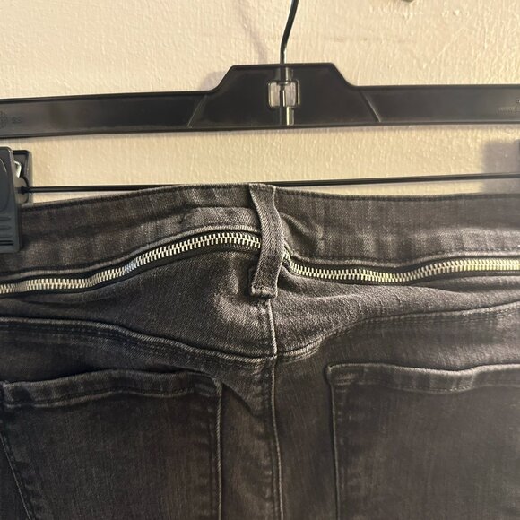 Super cool Free People Skinny Jeans with Waist Zipper Detail - Picture 4 of 4